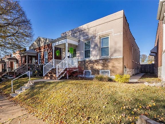 3rd image of 4933 Schollmeyer Ave