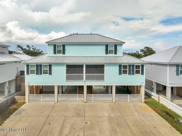 95 Phillip St #A & B, Bay Saint Louis, MS 39520