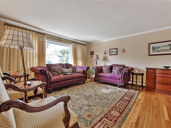 2nd image of 3 Adams Ct