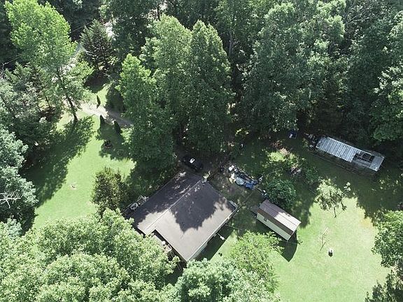 4th image of 170 Riverwood Dr