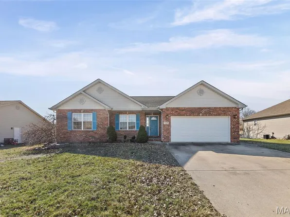 1009 Pine St, New Baden, IL 62265