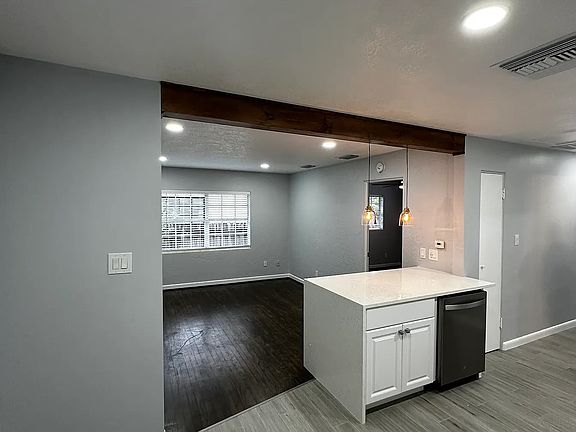 4th image of 1271 Miller Ave #1271
