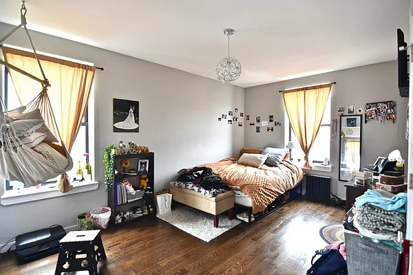 Rented by Bohemia Realty Group | media 5