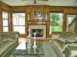 4th image of 918 Mill Valley Dr