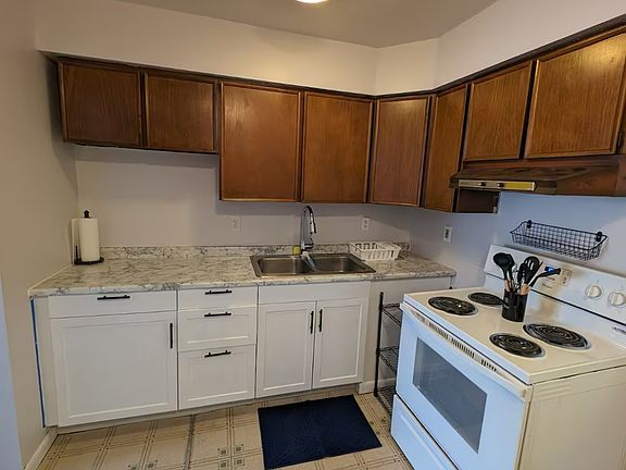 5th image of 45 3/4 Pierrepont Ave #6