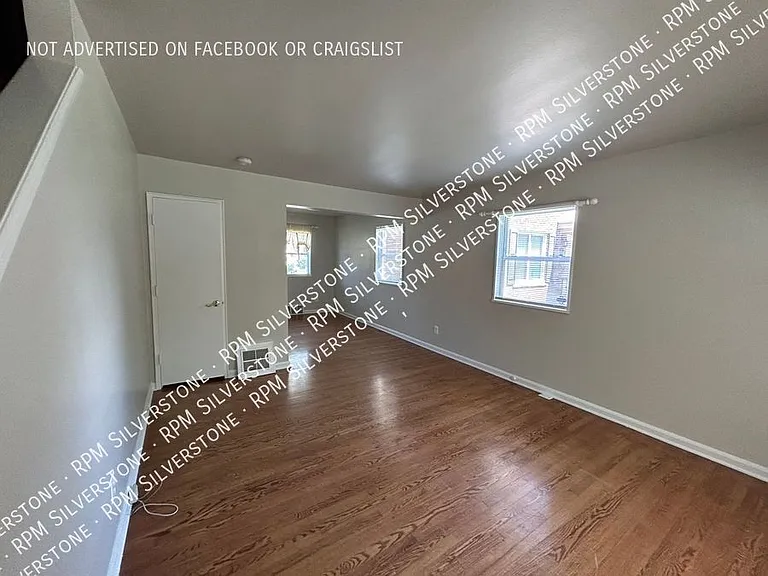 3282 Coolidge Hwy — Photo 7
