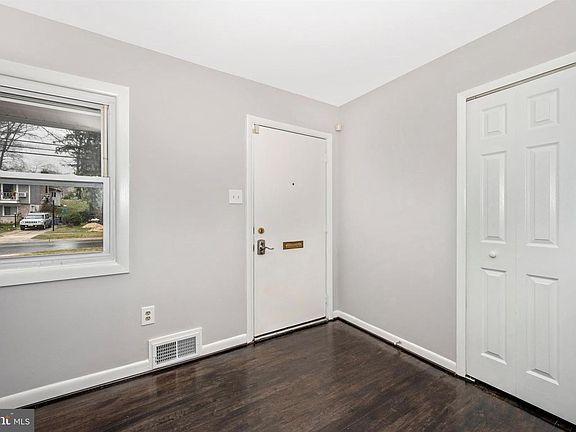 2nd image of 13708 Loree Ln