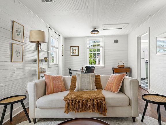 5th image of 107 Line St #A & B