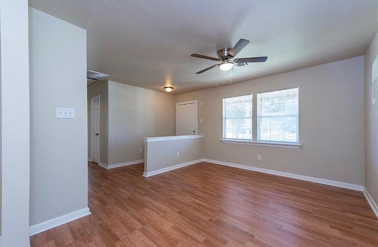 1st image of 9425 Sierra Dr