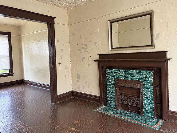 5th image of 5610 23rd St