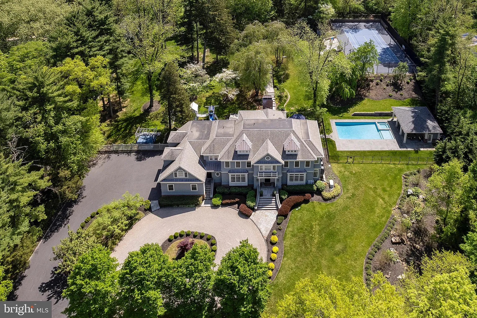 46 Heather Ln photo 1