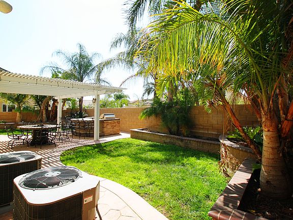 4th image of 7925 Sorrel Ln