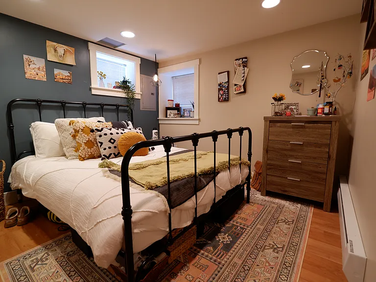 515 W McGraw St #B — Photo 2