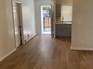 7326 Queens Midtown Expy #1, Maspeth, NY 11378