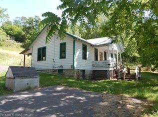 223 Prices Creek Rd, Burnsville, NC 28714