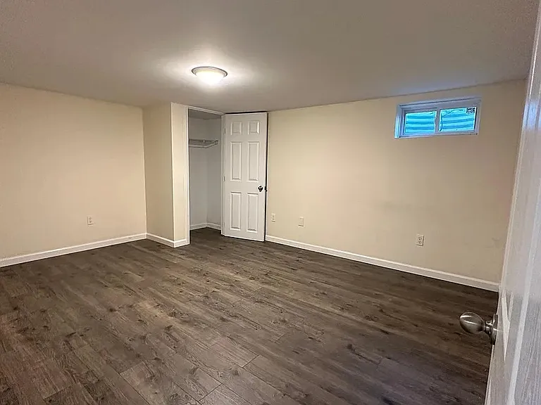 12 Grant St #1 — Photo 11