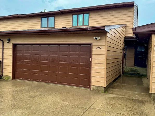 2412 N Main Ct, Williston, ND 58801