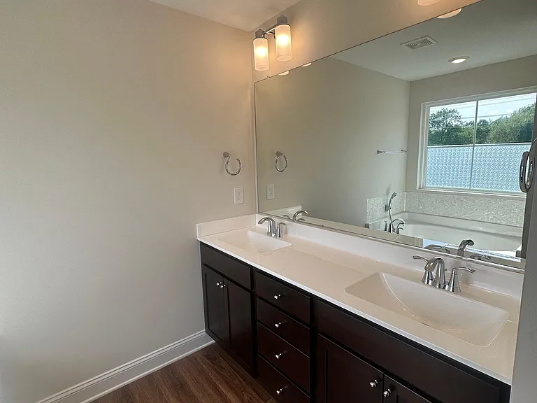 4006 Crimson Wood Ct — Photo 26