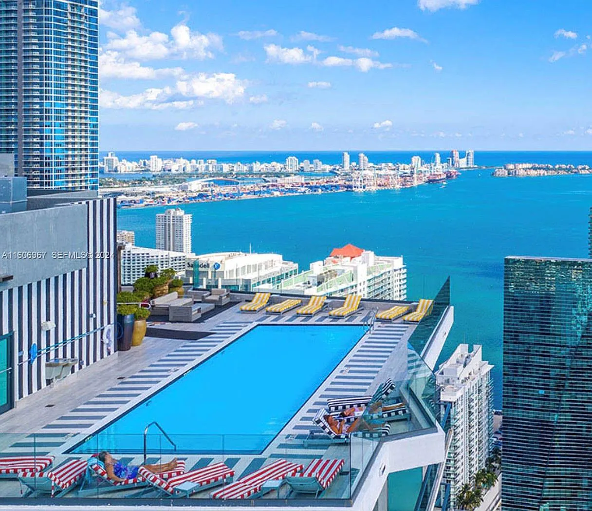 1 bed, 1.5 bath, 800 sqft, $3,395 — Photo 3