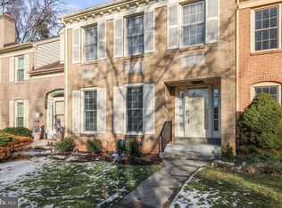 4617 Luxberry Dr, Fairfax, VA 22032