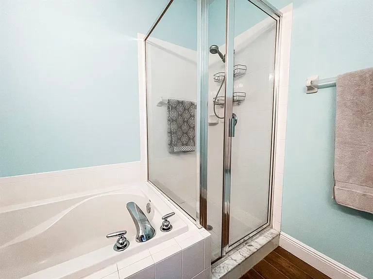8402 Mulligan Cir — Photo 15