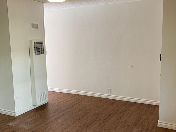4th image of 3565 1st Ave #C