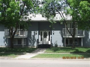 1718 24th Ave S #6, Grand Forks, ND 58201
