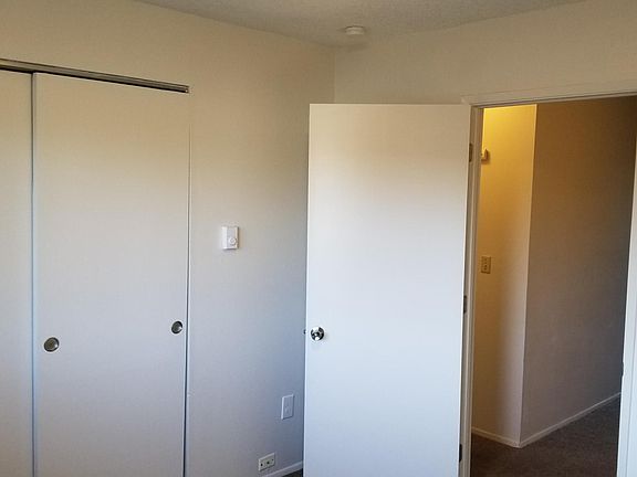 4th image of 4407 76th Ave W APT 3