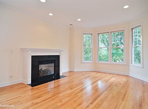 2nd image of 7230 N Oakley Ave APT 3N