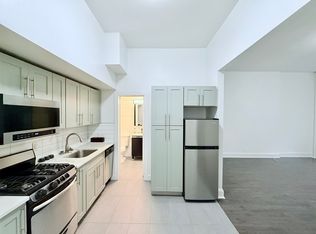 212 W 79th St APT 3B, New York, NY 10024