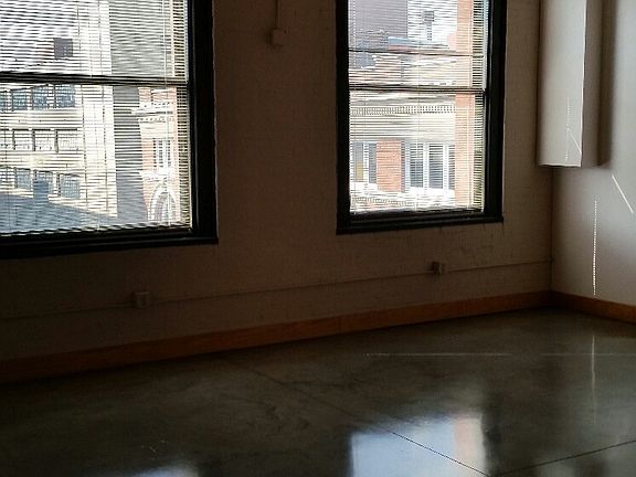 2nd image of 1021 Washington Ave Unit 604