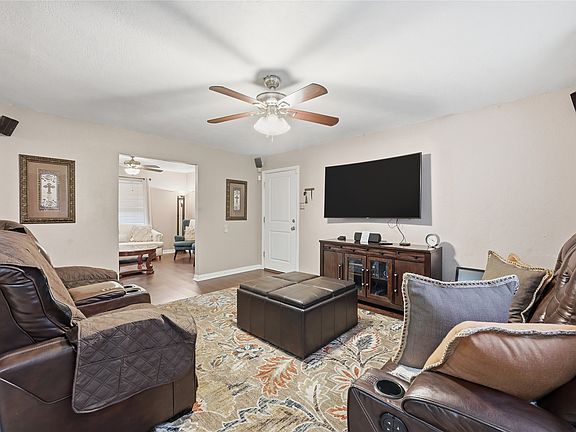 5th image of 6805 Wagonet Rd