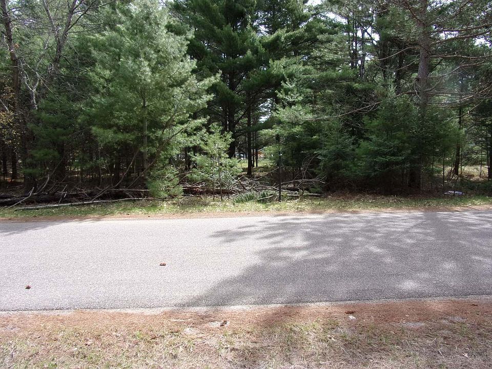 2nd image of 28 Lullaby Ln E