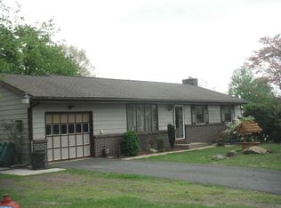 208 Howard St, Pottsville, PA 17901