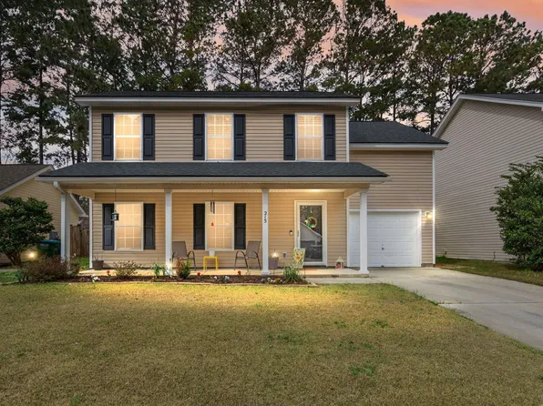 215 Trickle Dr, Summerville, SC 29483