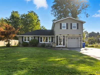 6075 Long St, Clarence Center, NY, 14032