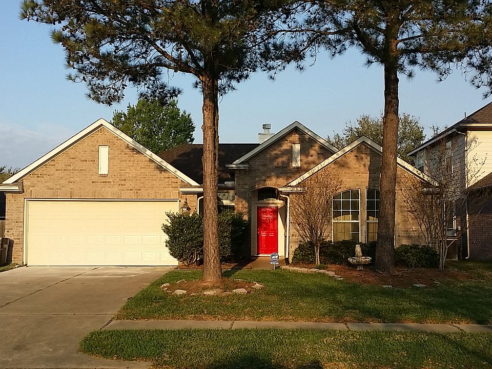 1st image of 8819 Gaslight Village Dr