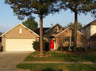 8819 Gaslight Village Dr, Houston, TX 77095