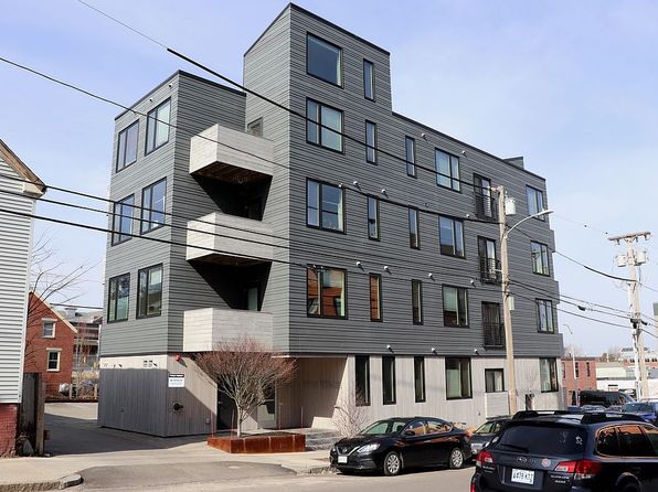 60 Parris St #103