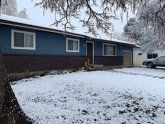 SW  view with garage 