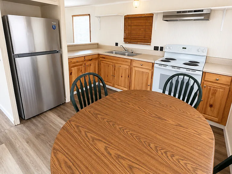 1003 Elm St #G — Photo 3