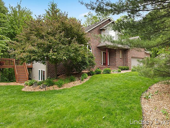 4th image of 3933 Plateau Trace Ct NE