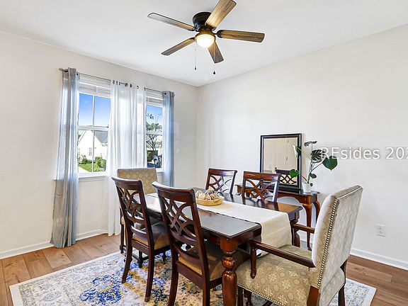 5th image of 104 Hartwell Rd