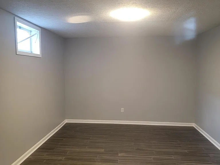 10315 Amberwell Park Rd — Photo 33