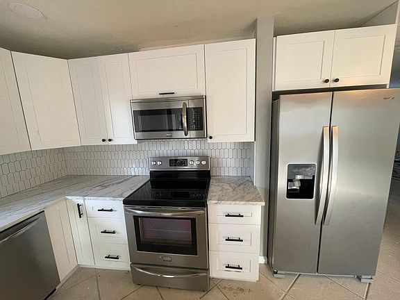 3rd image of 4161 NW 16th Ave