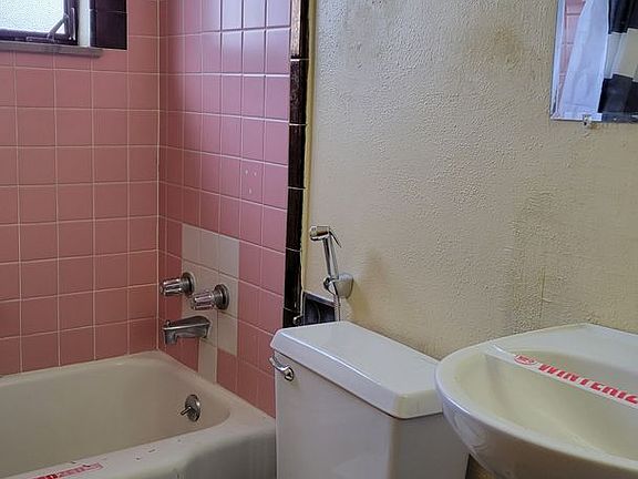 5th image of 19 W Siebenthaler Ave APT 4