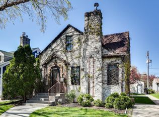 2075 Eleanor Ave, Saint Paul, MN 55116