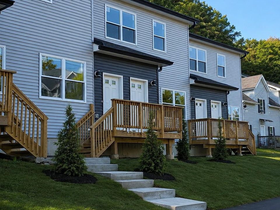 2nd image of 11 Orange Ln Unit 8