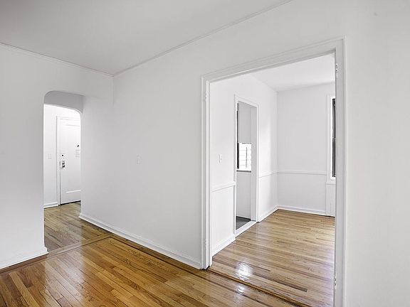 5th image of 9837 65th Ave APT 3E
