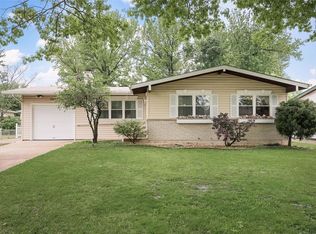 705 Holiday Ave, Hazelwood, MO 63042